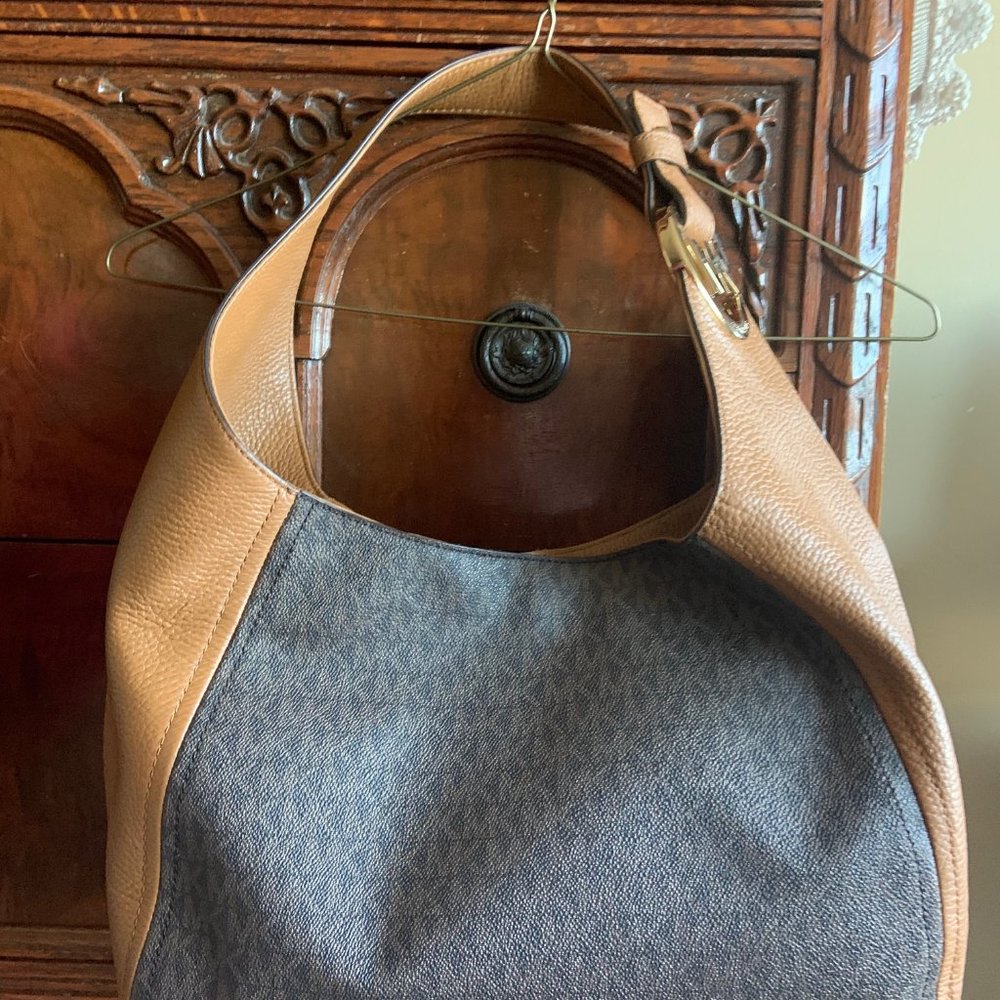 Michael Michael Kors handbag with dustbag